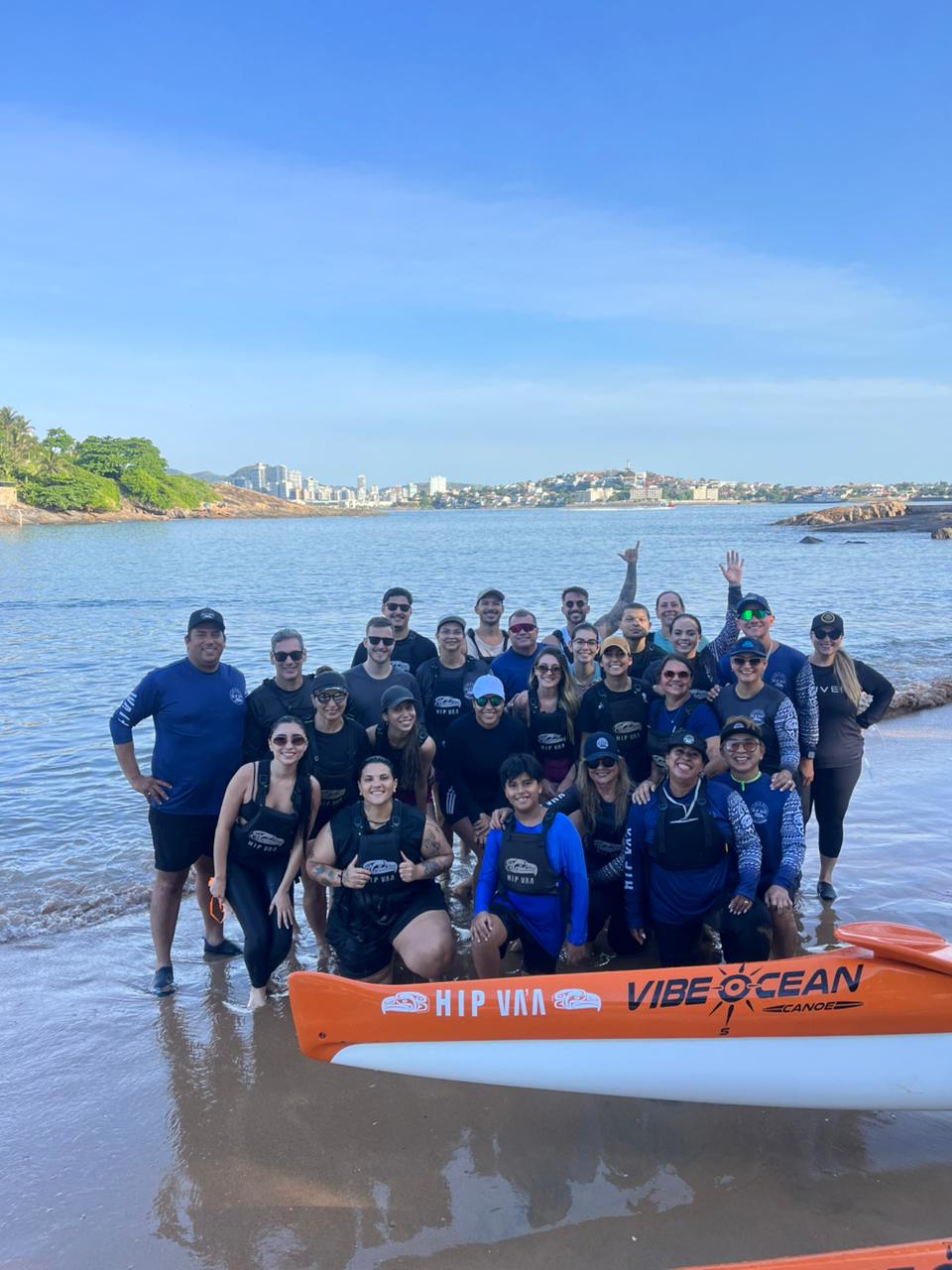 Tripulação Hip Va'a na praia